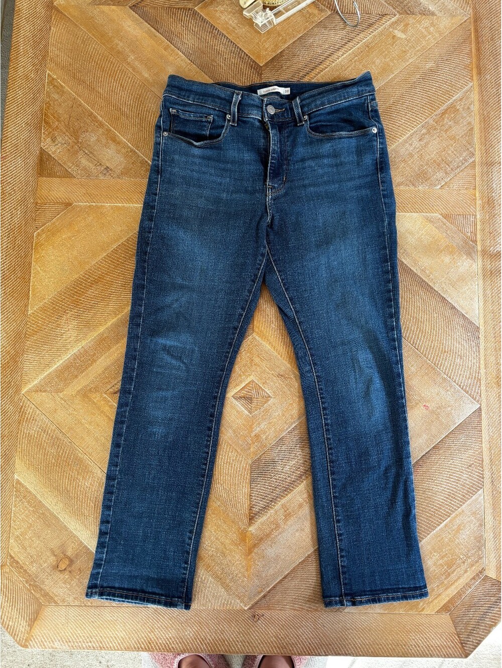 Levi’s Classic Straight Jeans Women’s Size 10 Medium Wash Denim (171)